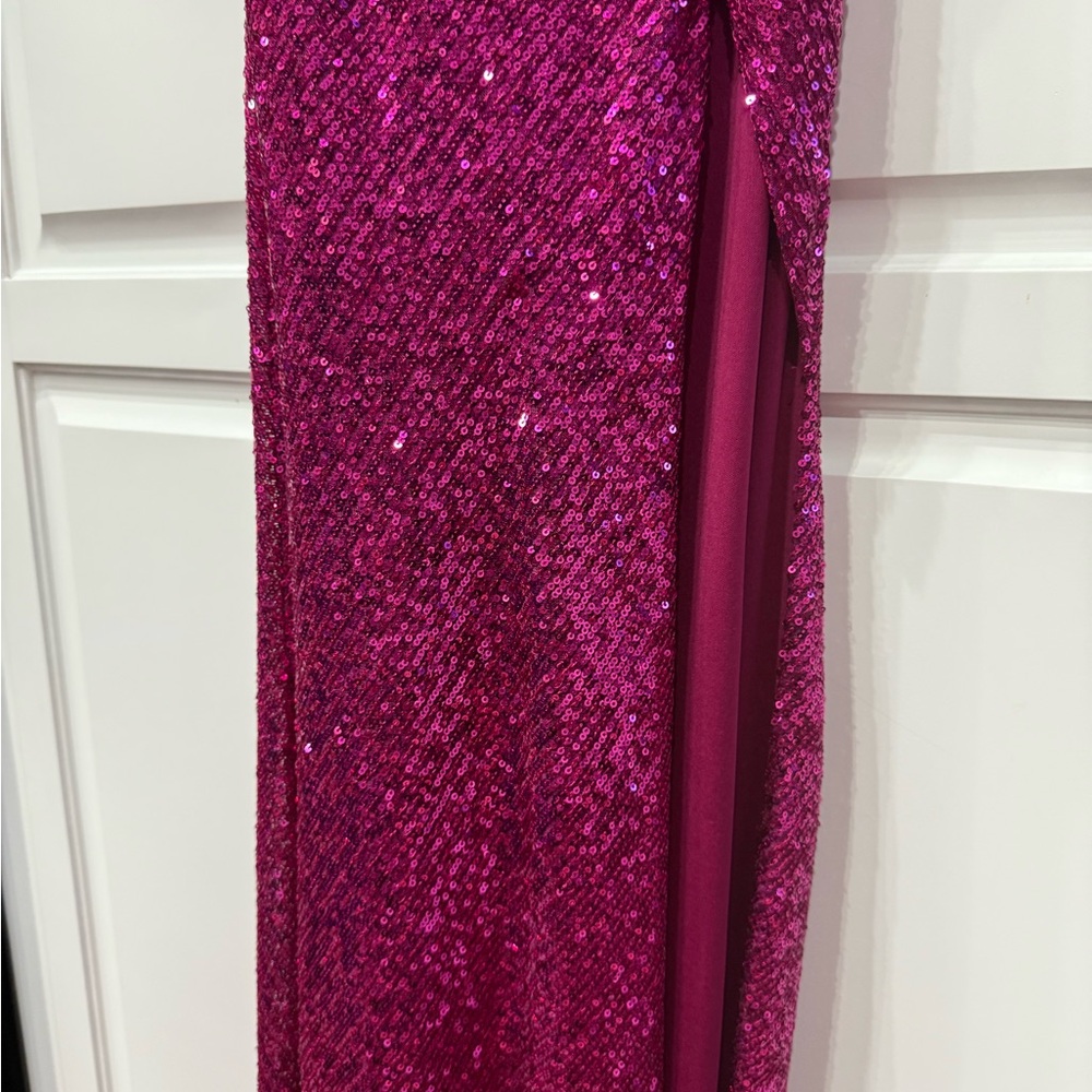 Beautiful fuschia sequin floor length dress - Picture 3 of 7